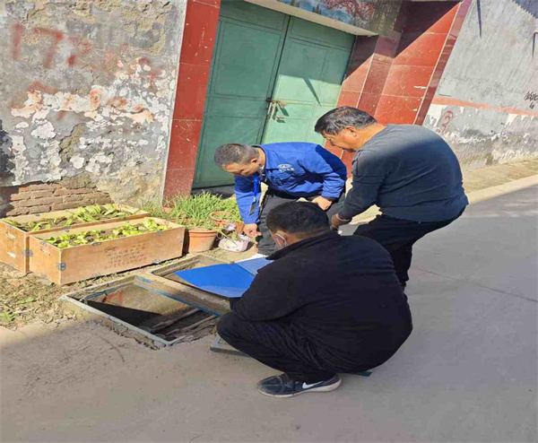 貼心服務(wù)暖民心  供水保障零距離   ——周口銀龍水務(wù)流動(dòng)服務(wù)進(jìn)社區(qū)，精準(zhǔn)破解城鄉(xiāng)用水難題